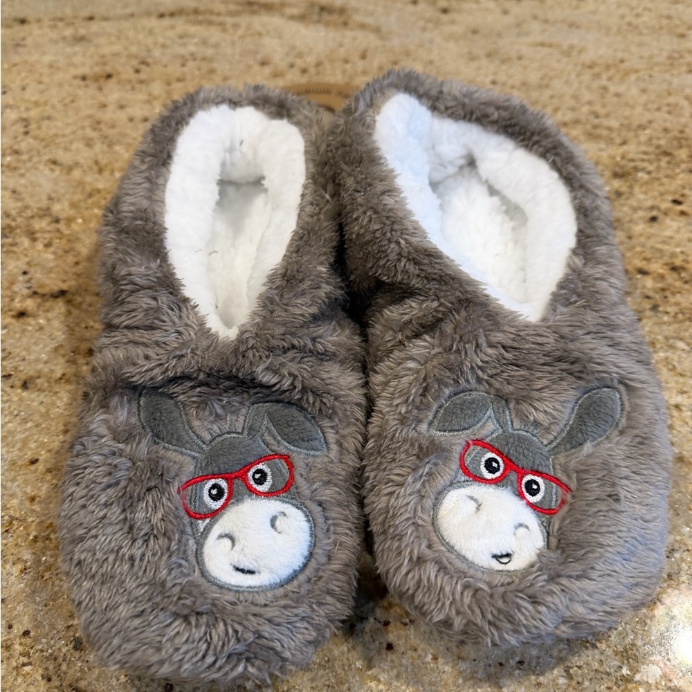 Cozy Gray Animal Face Women's Slippers